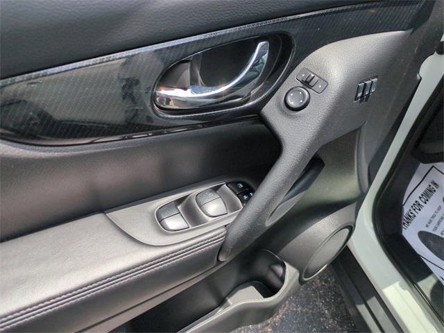 used 2019 Nissan Rogue car, priced at $16,472