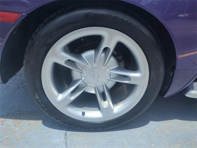 used 2004 Chevrolet SSR car, priced at $27,363