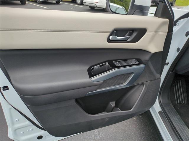 new 2025 Nissan Pathfinder car, priced at $42,448