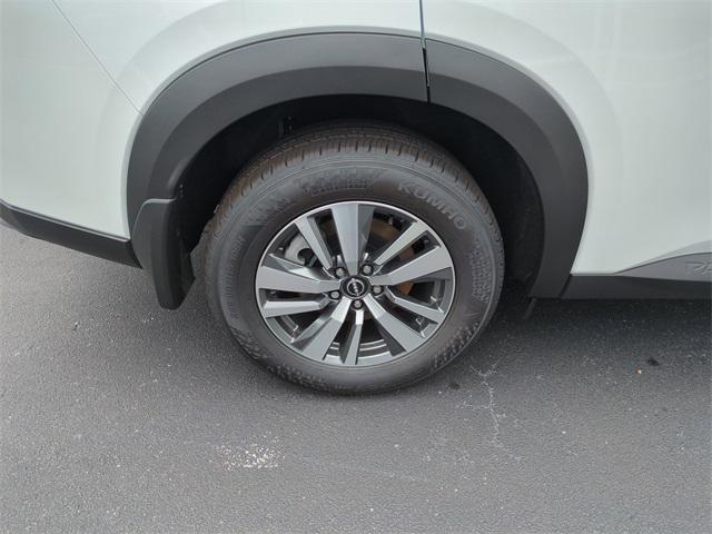 new 2025 Nissan Pathfinder car, priced at $42,448