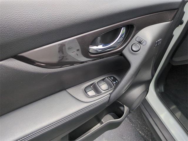used 2019 Nissan Rogue car, priced at $18,412