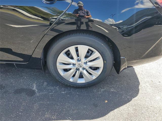 new 2025 Nissan Sentra car, priced at $22,244