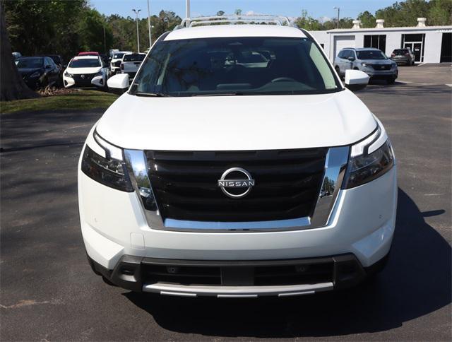 new 2025 Nissan Pathfinder car, priced at $48,035