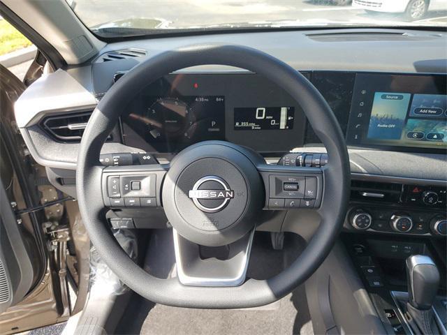 new 2025 Nissan Kicks car, priced at $26,166