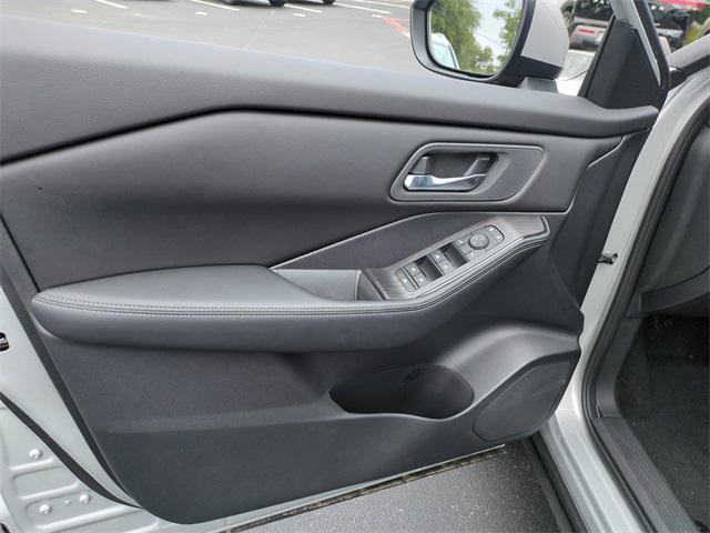 new 2025 Nissan Rogue car, priced at $30,175