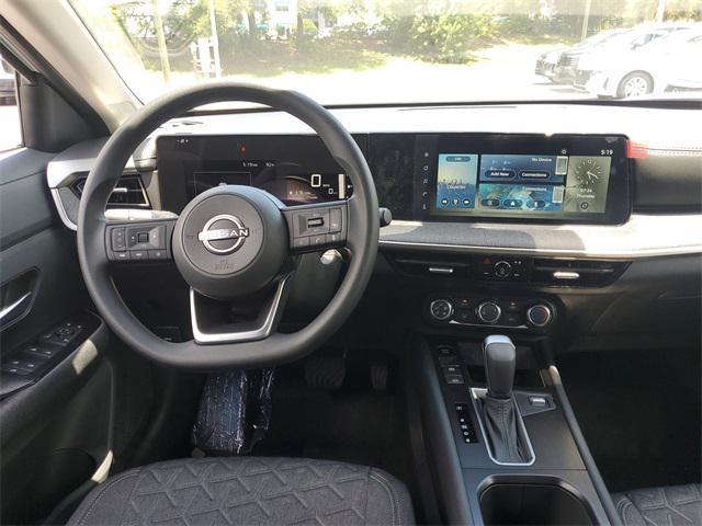 new 2025 Nissan Kicks car, priced at $24,729