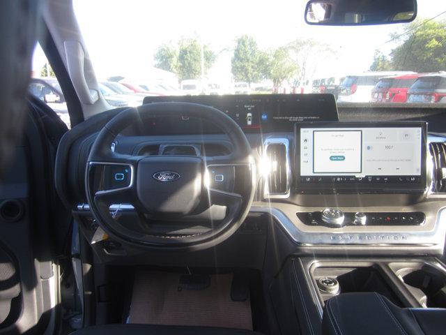 new 2025 Ford Expedition car, priced at $79,118