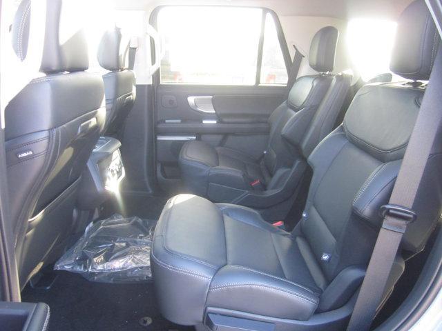 new 2025 Ford Expedition car, priced at $79,118