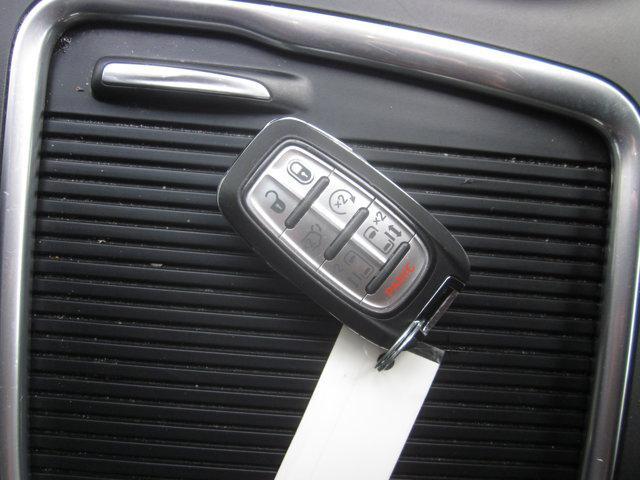 used 2023 Chrysler Pacifica car, priced at $25,393