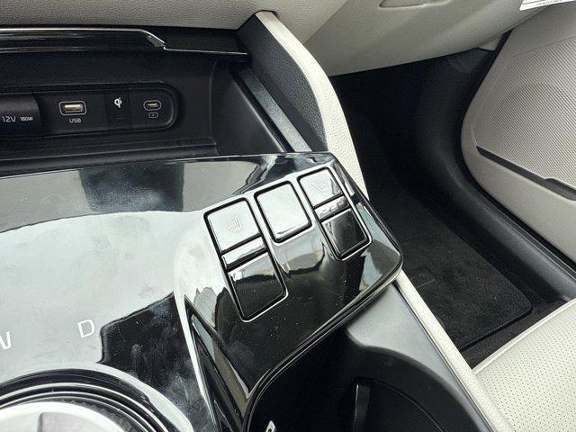new 2025 Kia Sorento car, priced at $45,625