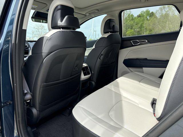 new 2025 Kia Sorento car, priced at $45,625
