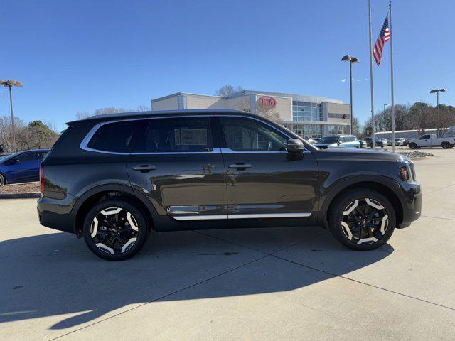 new 2025 Kia Telluride car, priced at $41,090