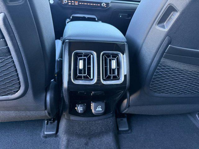 new 2025 Kia Sorento Hybrid car, priced at $48,785