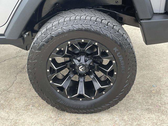 used 2015 Jeep Wrangler Unlimited car, priced at $17,111