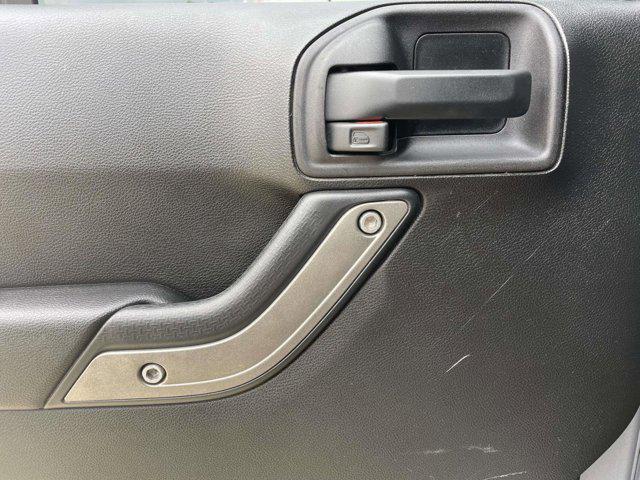 used 2015 Jeep Wrangler Unlimited car, priced at $17,111