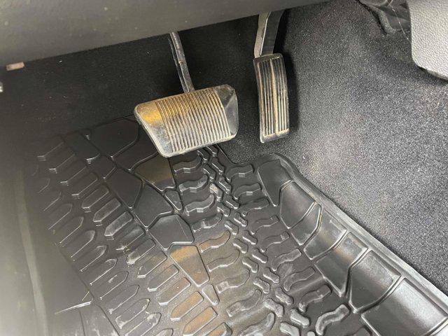 used 2015 Jeep Wrangler Unlimited car, priced at $17,111