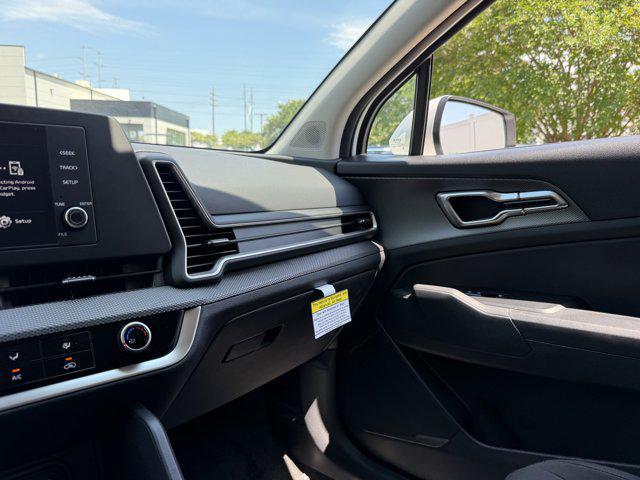 new 2025 Kia Sportage car, priced at $29,355