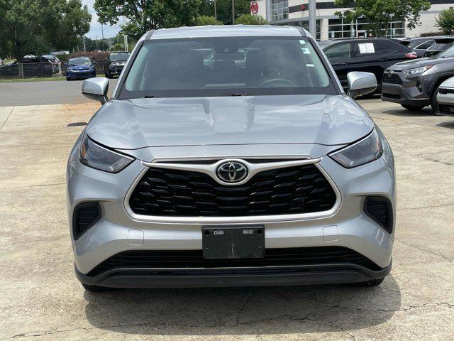 used 2023 Toyota Highlander car, priced at $31,990