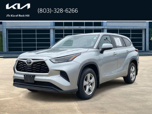 used 2023 Toyota Highlander car, priced at $27,438