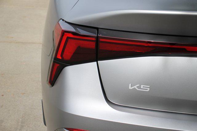 new 2025 Kia K5 car, priced at $30,475