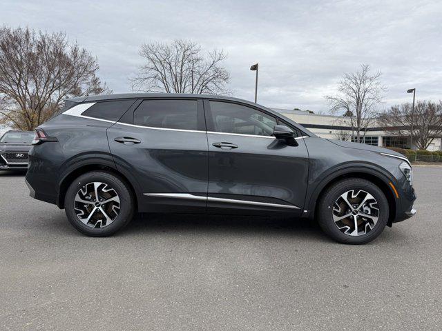 new 2025 Kia Sportage car, priced at $31,235