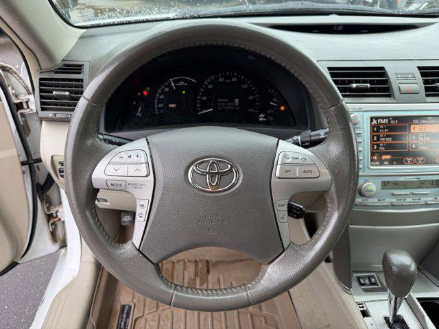 used 2009 Toyota Camry Hybrid car, priced at $7,744