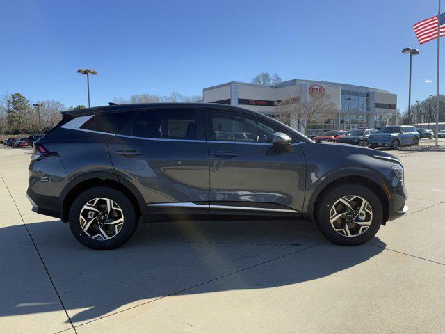 new 2025 Kia Sportage car, priced at $30,935