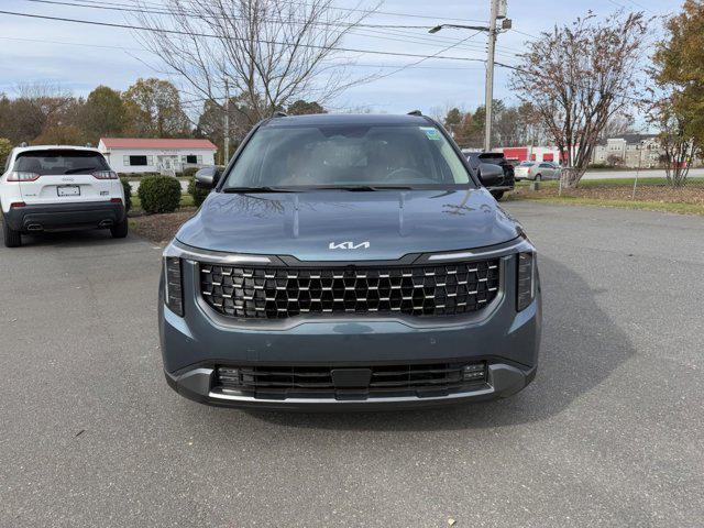 new 2025 Kia Carnival car, priced at $52,755