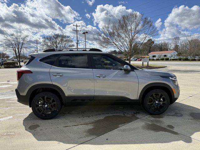 new 2025 Kia Seltos car, priced at $30,855