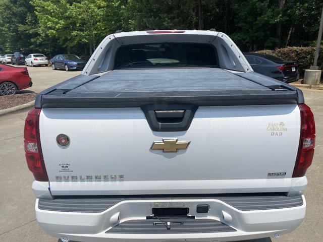used 2007 Chevrolet Avalanche car, priced at $9,990