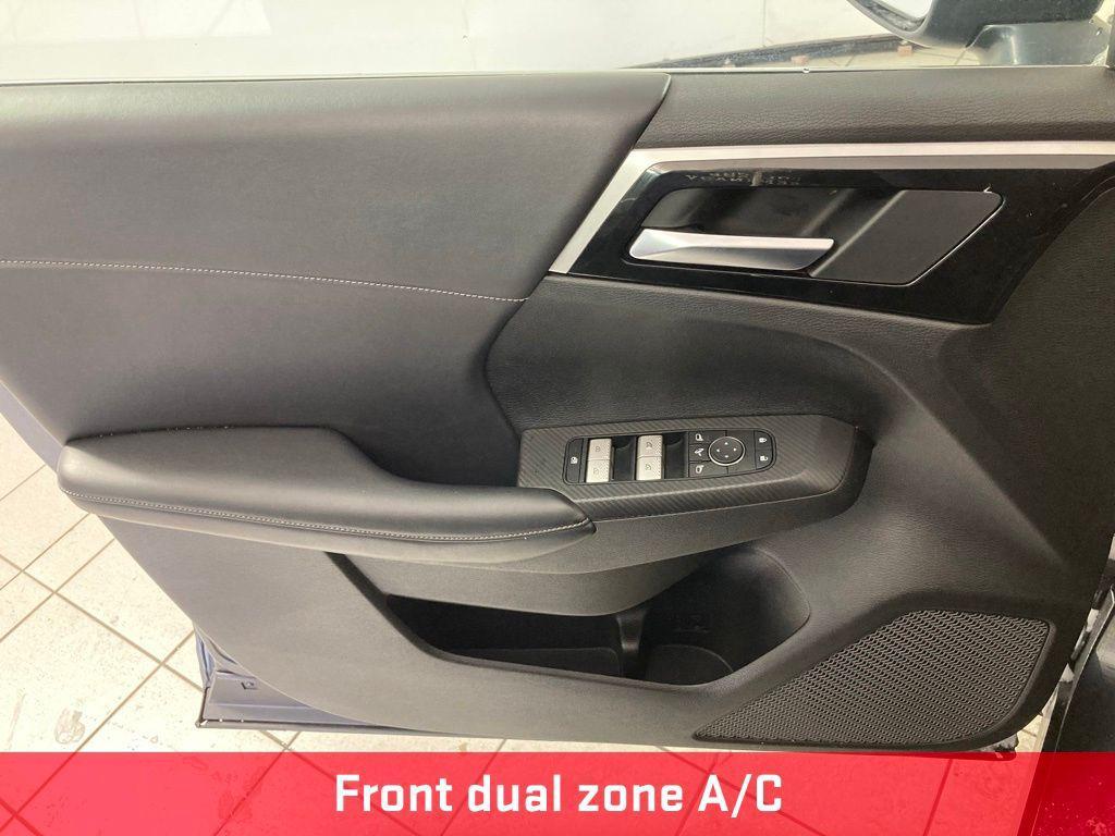 used 2024 Mitsubishi Outlander car, priced at $24,785