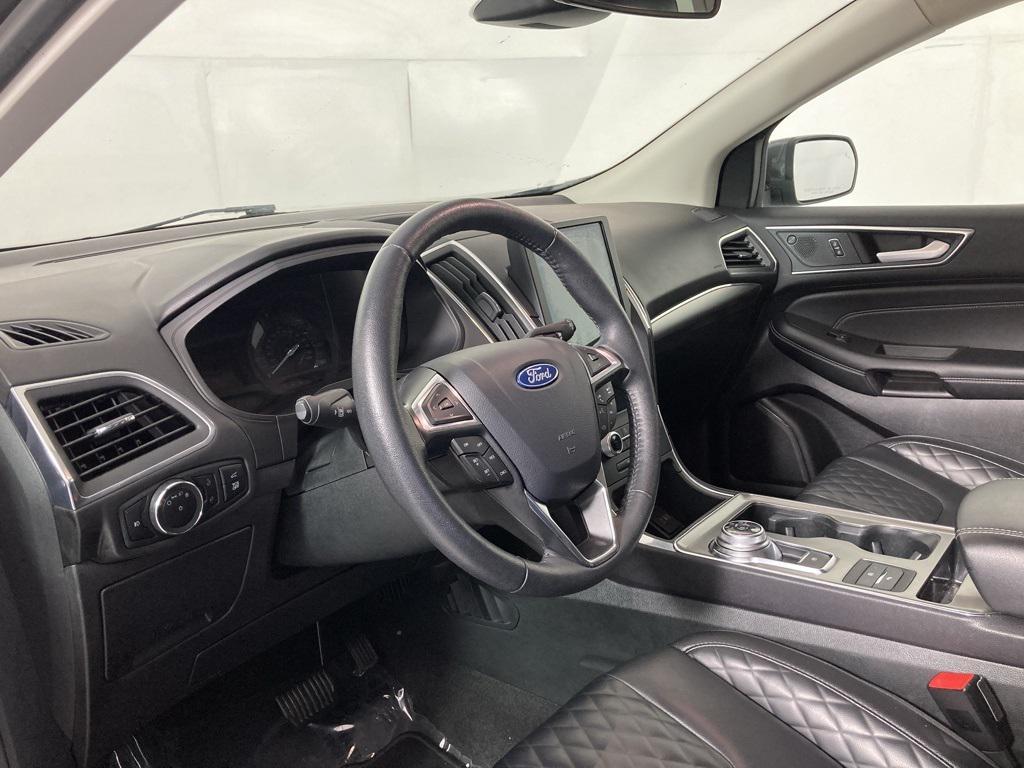 used 2024 Ford Edge car, priced at $27,500