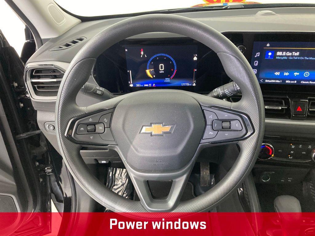 used 2025 Chevrolet TrailBlazer car, priced at $22,875