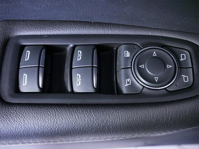 used 2023 Cadillac XT5 car, priced at $29,296