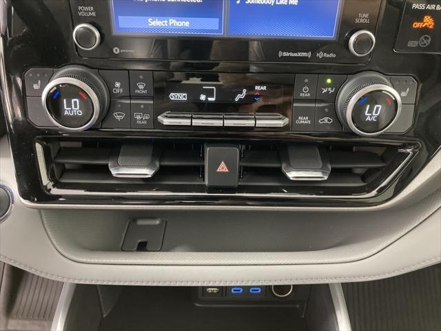 used 2022 Toyota Highlander car, priced at $36,995