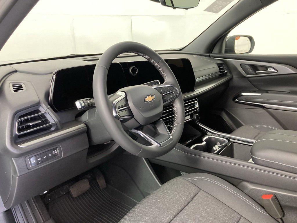 new 2026 Chevrolet Traverse car, priced at $46,740