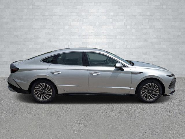 new 2025 Hyundai Sonata Hybrid car, priced at $29,938