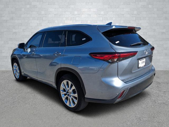 used 2020 Toyota Highlander car, priced at $33,882