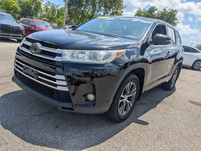 used 2018 Toyota Highlander car, priced at $16,582