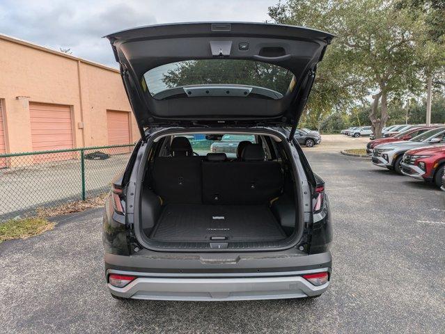 new 2026 Hyundai TUCSON Hybrid car, priced at $40,572