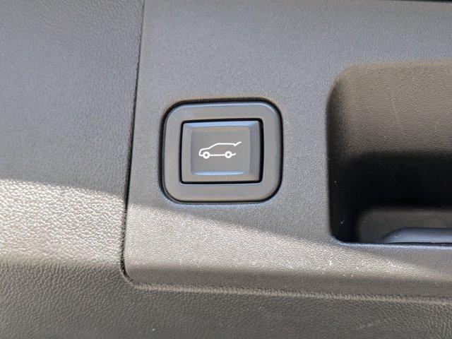 used 2021 Cadillac XT5 car, priced at $22,693