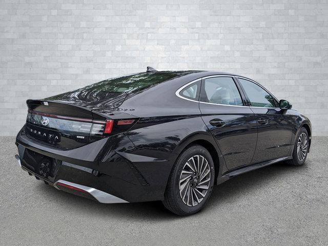 new 2025 Hyundai Sonata Hybrid car, priced at $30,338