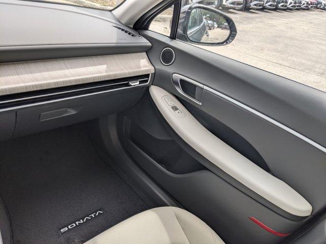 new 2025 Hyundai Sonata Hybrid car, priced at $30,475