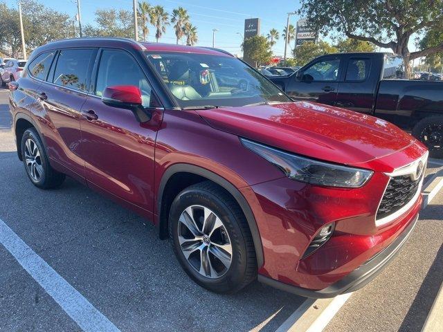 used 2022 Toyota Highlander car, priced at $28,541