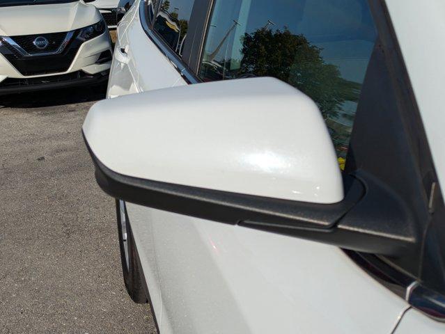 used 2021 Chevrolet Equinox car, priced at $13,991