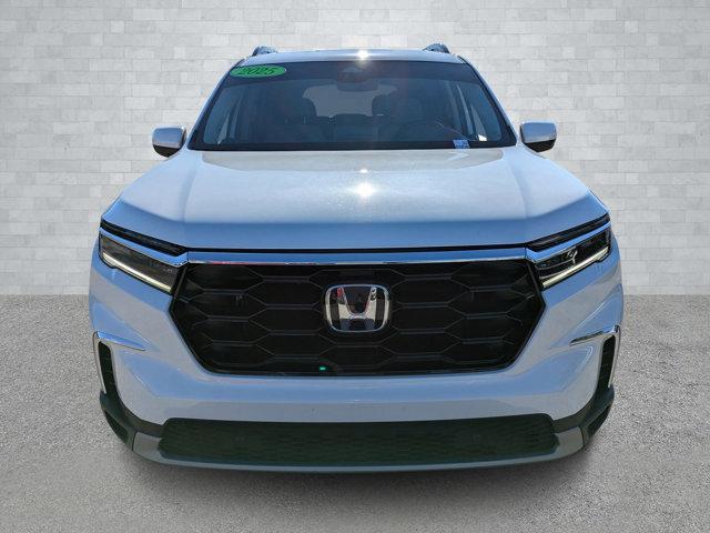 used 2025 Honda Pilot car, priced at $40,582