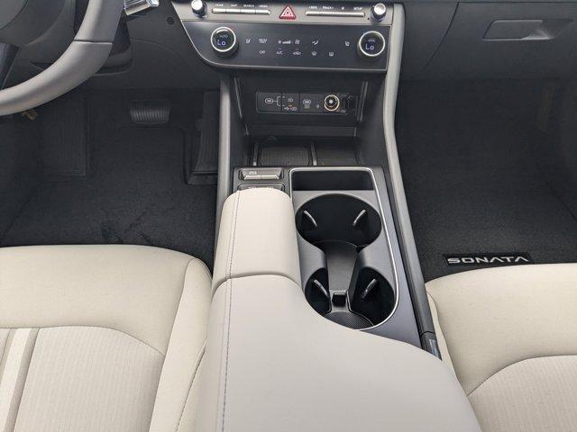 new 2025 Hyundai Sonata Hybrid car, priced at $30,420