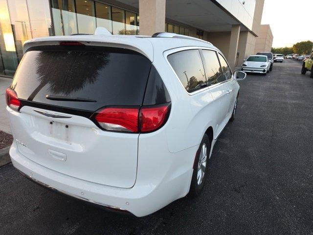 used 2018 Chrysler Pacifica car, priced at $10,691