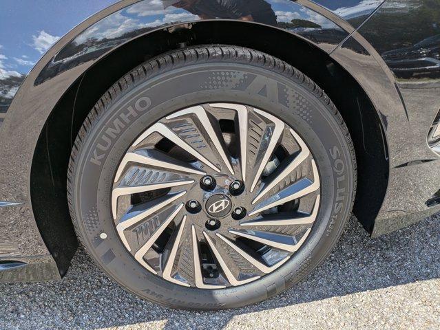 new 2025 Hyundai Sonata Hybrid car, priced at $30,394