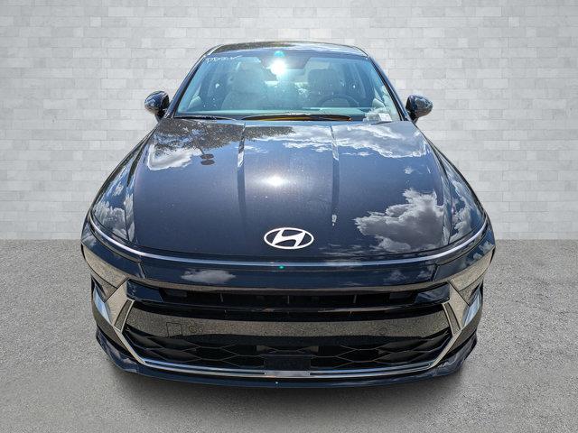 new 2025 Hyundai Sonata Hybrid car, priced at $30,394